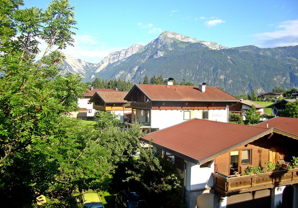 Aussicht Balkon Fewo 2-6 Pers. (2).JPG